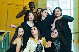 Student singers in Colla Voce