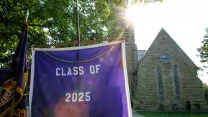 Class of 2025 purple banner