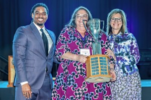 Susan Berger receives award
