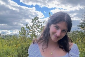 a photo of tutor Nava